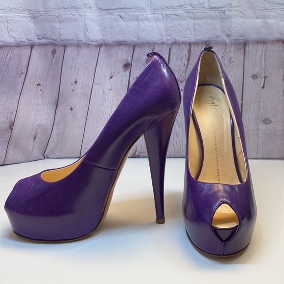Giuseppe Zanoti Purple Leather Peek a Boo Open Toe Stiletto 4.25” Heels EUC - Picture 3 of 14